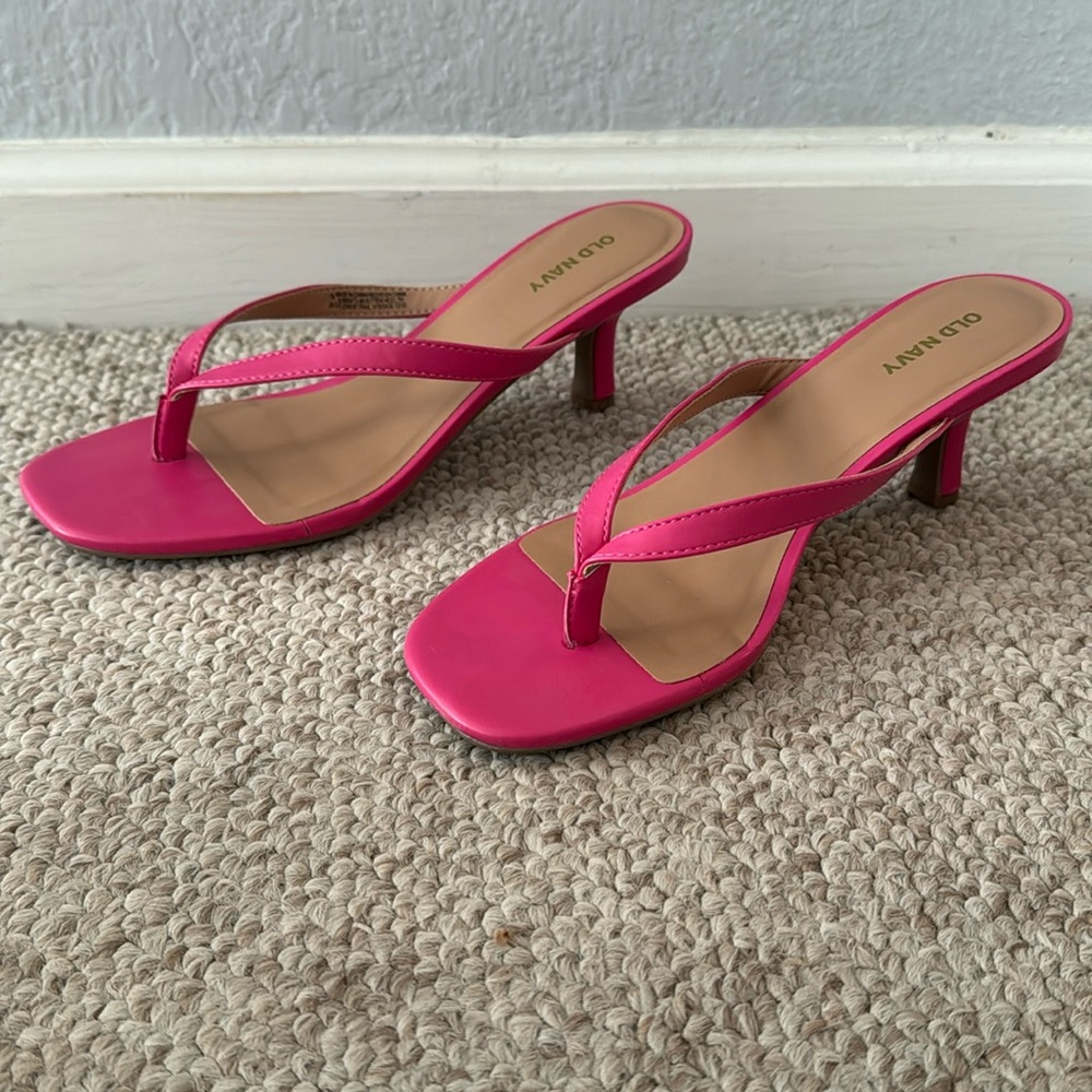 Kitten heels